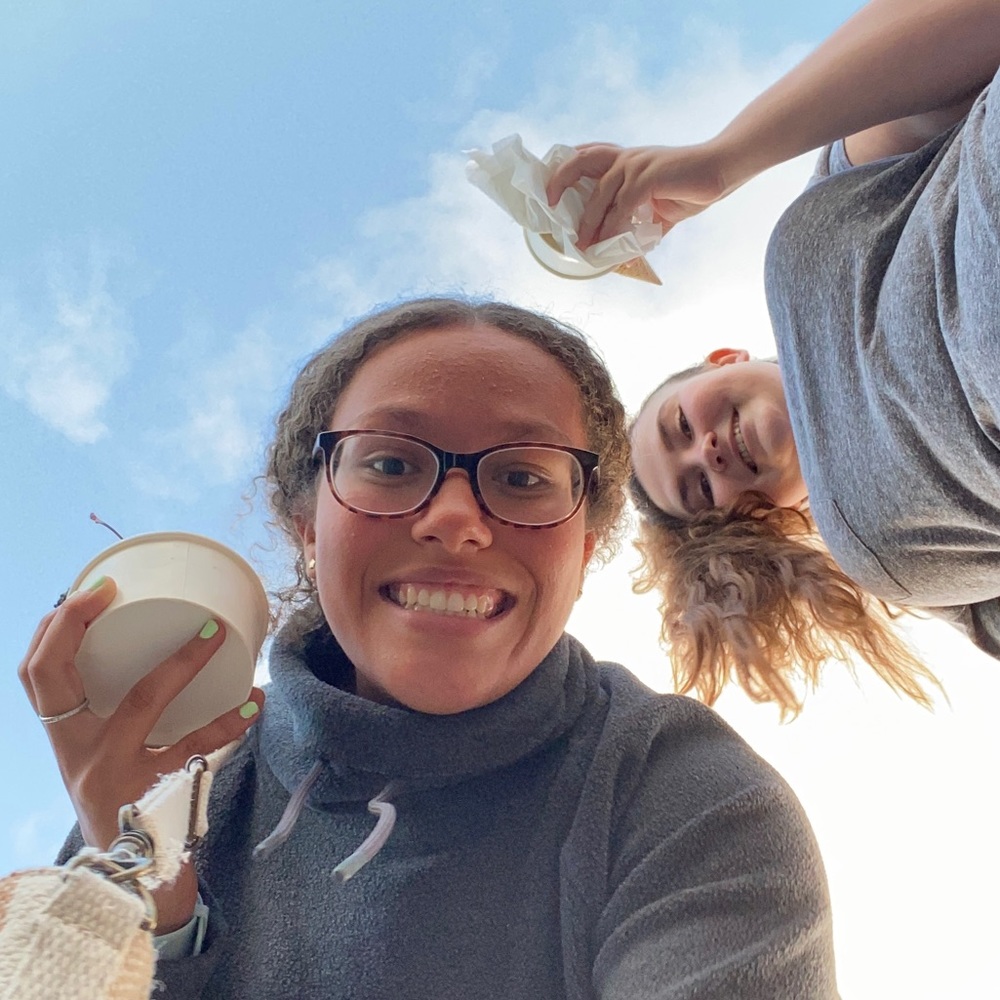 Meet your Posher, Taryn